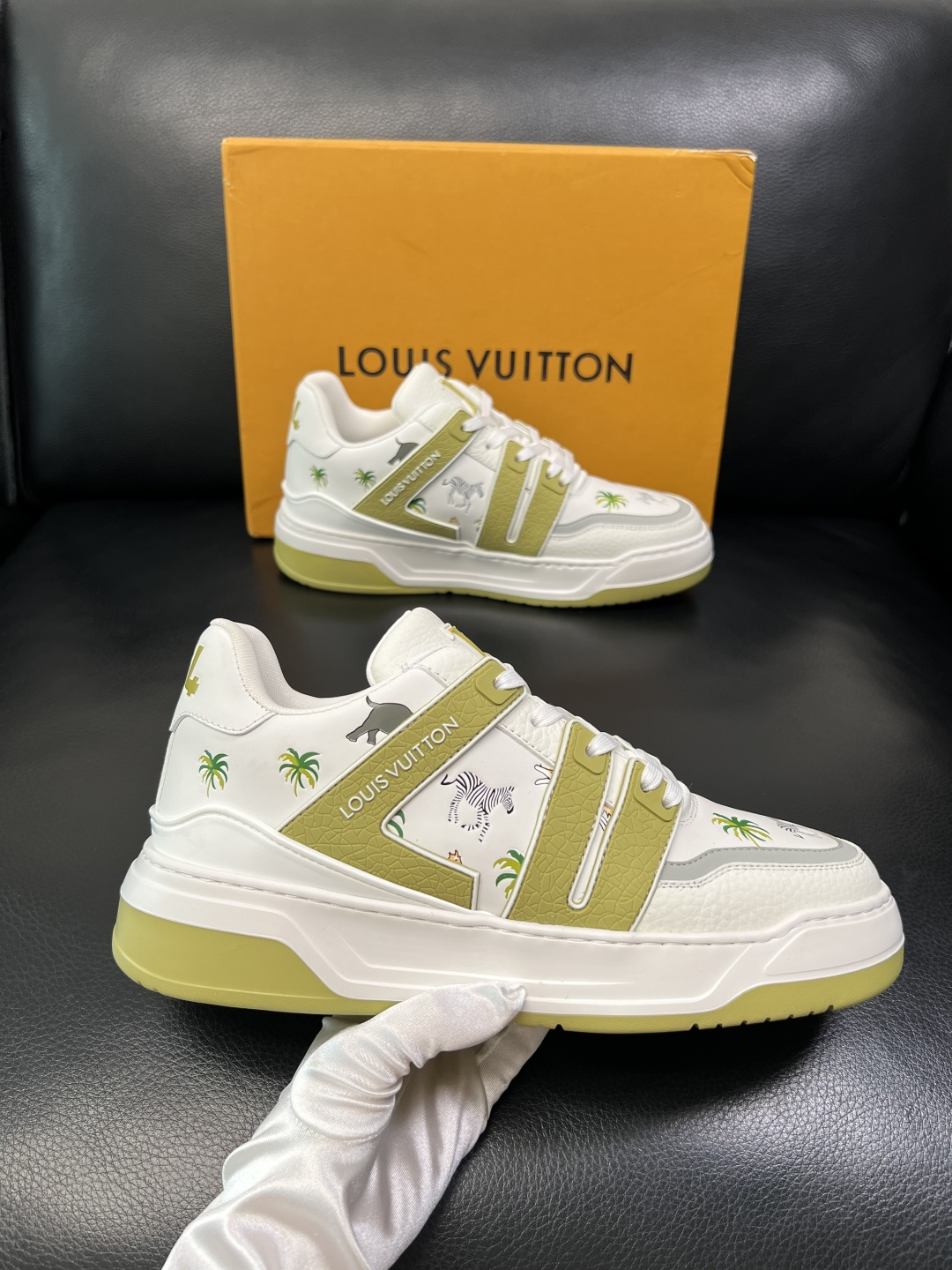 LV